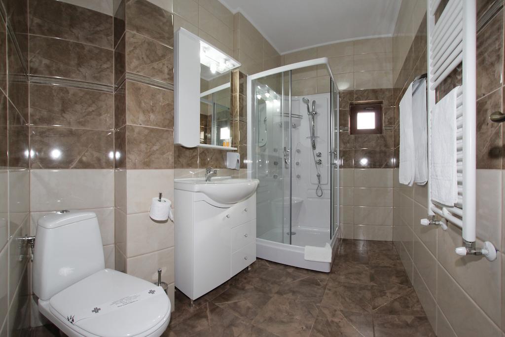 Hotel Rebis Брэила Экстерьер фото